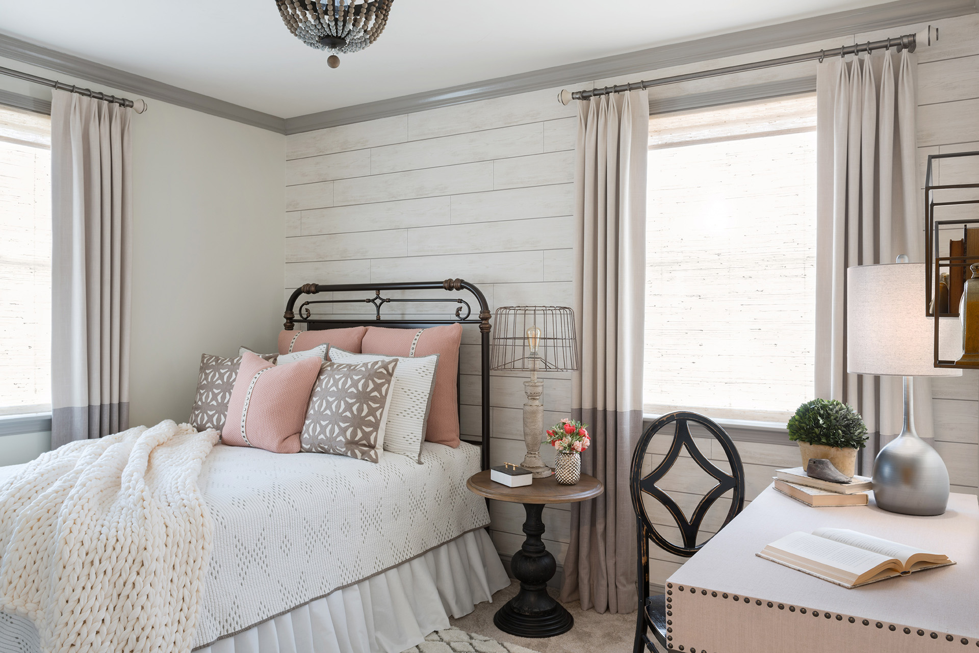 Tips for Revamping Your Guest Bedroom